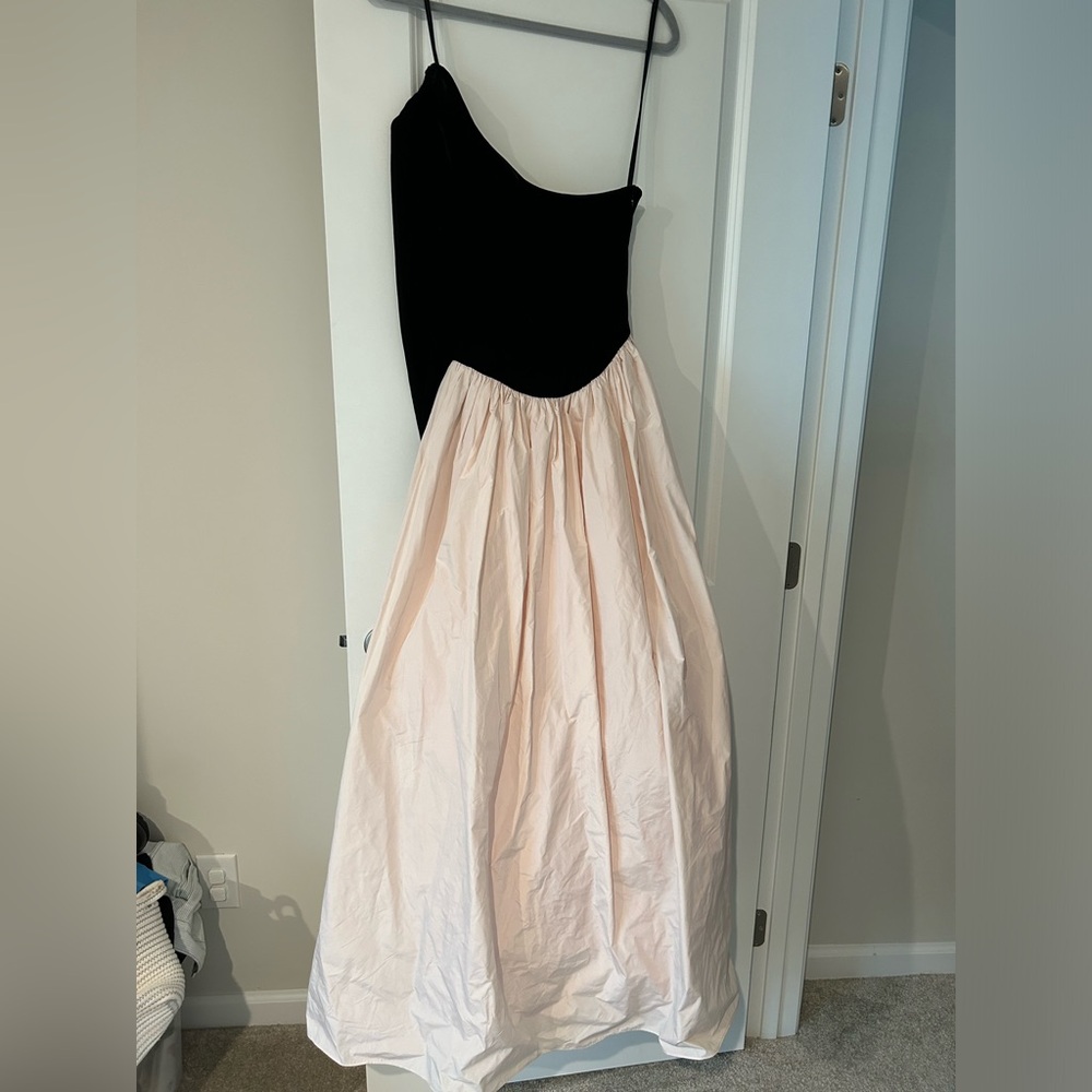 NWT sAntonio Melani xBorn on Fifth Blair One Shoulder Velvet Sleeve Woven